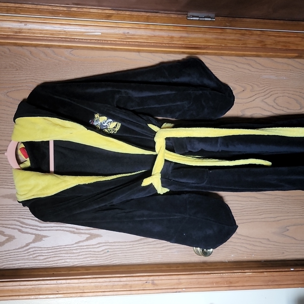 Long Hufflepuff Robe